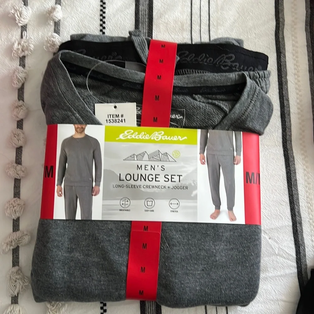 Men’s lounge set - Picture 1 of 1